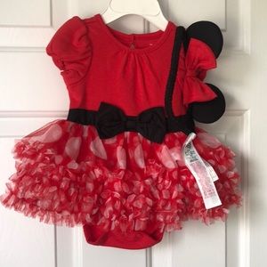 Never worn Minnie dress: 3-6 month